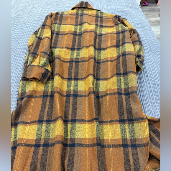 oversized flannel Long  shirt- small - Picture 3 of 5